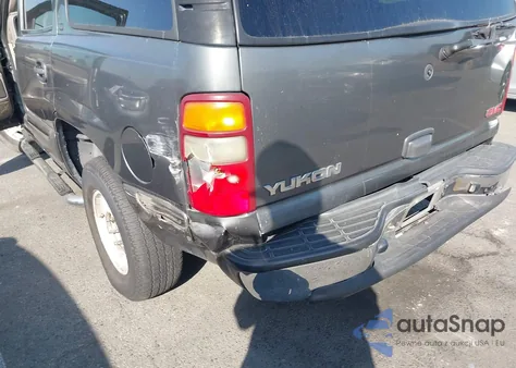 2002 GMC Yukon Sle z USA, uszkodzony, nr VIN 1GKEC13V02R215682